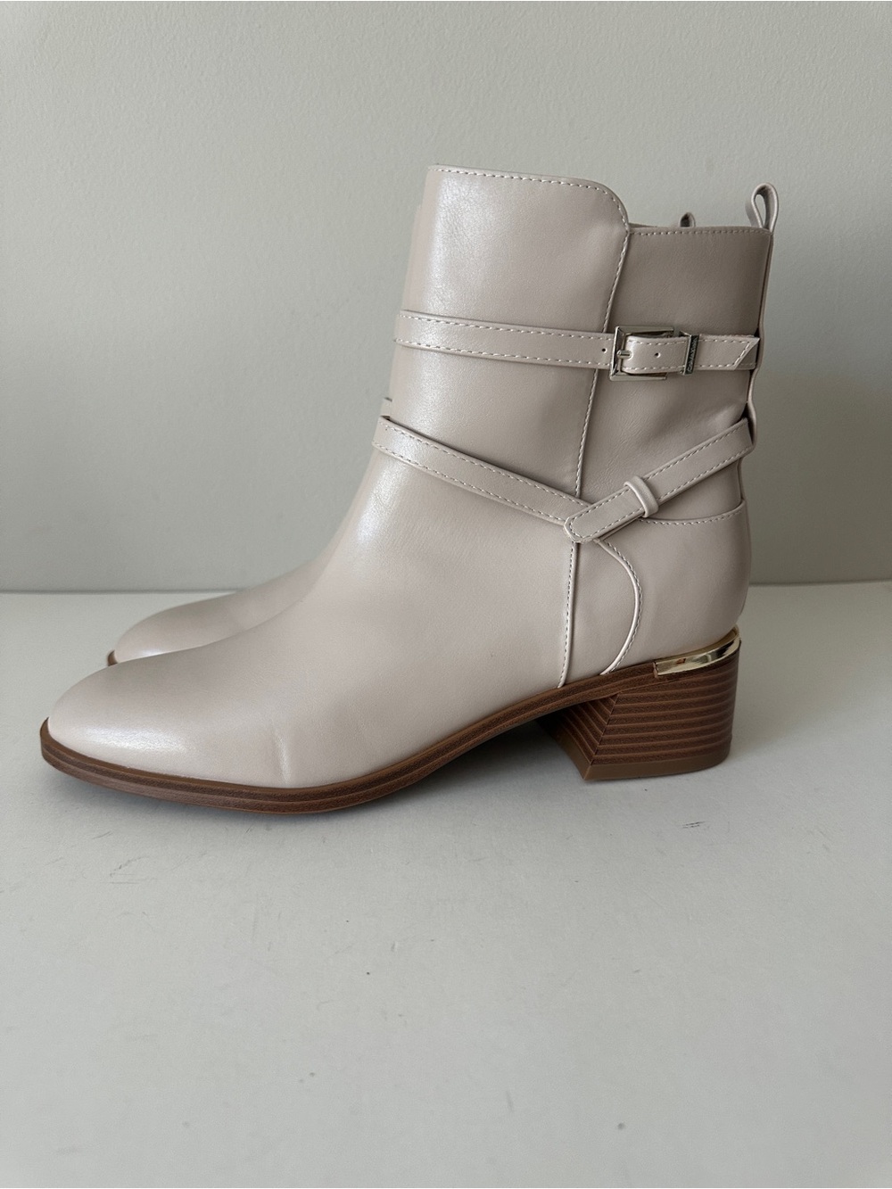 NEW Calvin Klein Jasen Buckle Strap Light Natural Ankle Women's Booties, Sz 9M